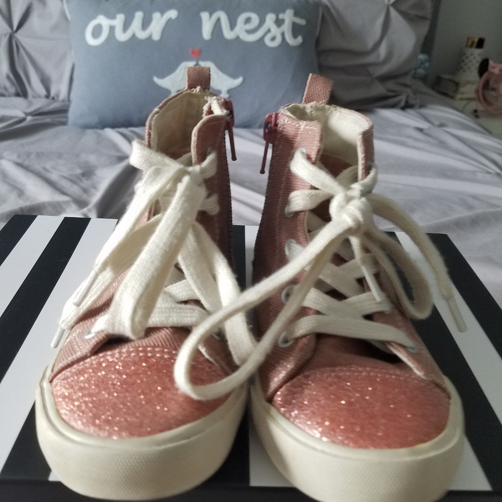 Old Navy Toddler Sneakers***5 for $25